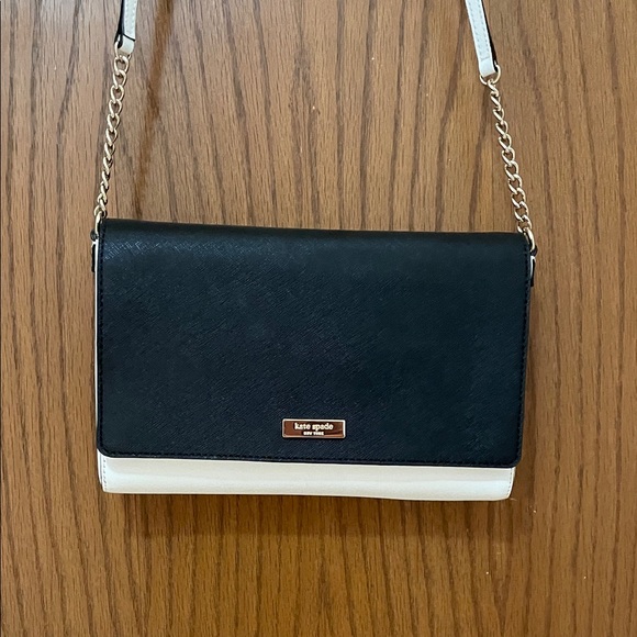 kate spade Handbags - Kate Spade NWOT Elegant Black and White Crossbody Bag